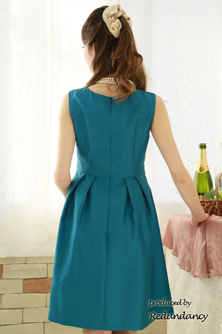 ブルーグリーンのウエストリボンフレアドレス
