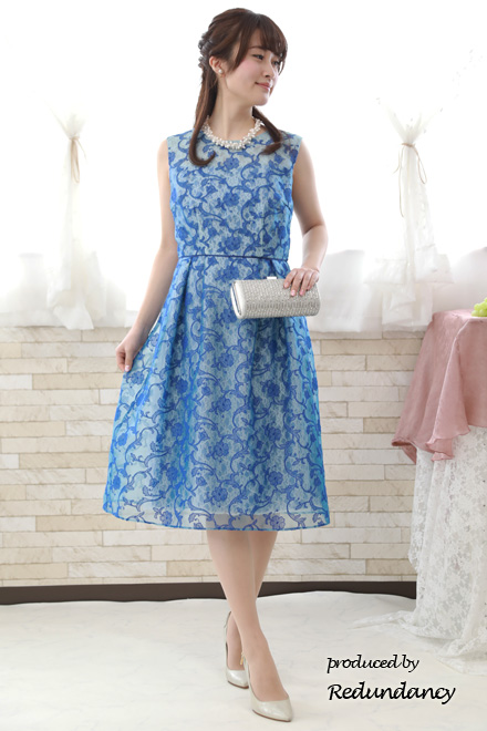 シルバーのビーズとビジュー付きバッグ