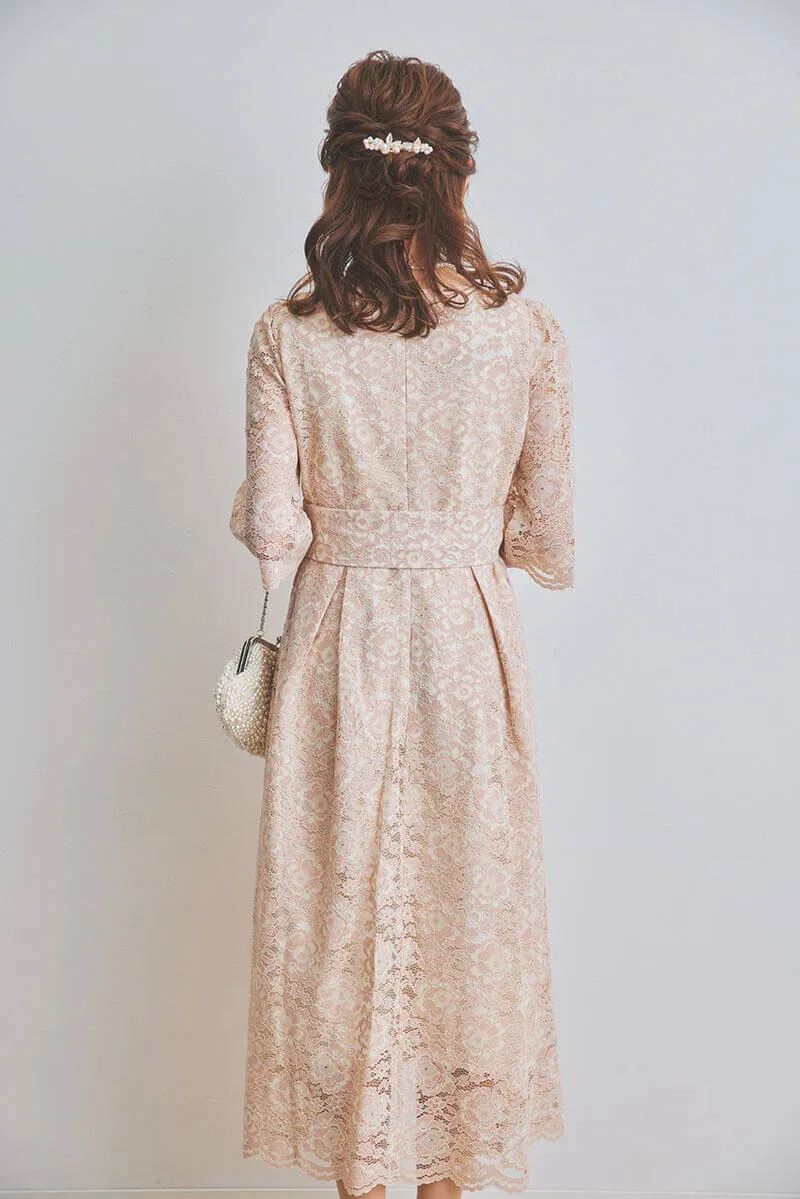 ピンクベージュの授乳口付きマタニティドレス