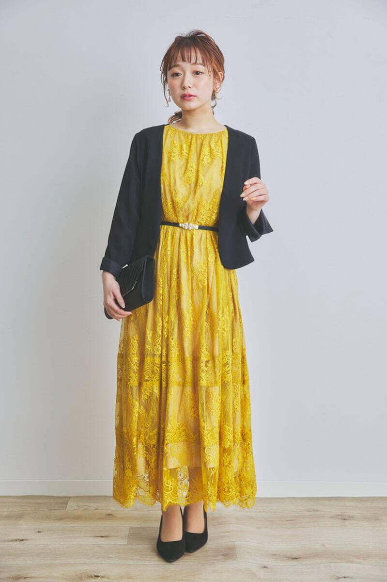 イエローのティアードレースドレス