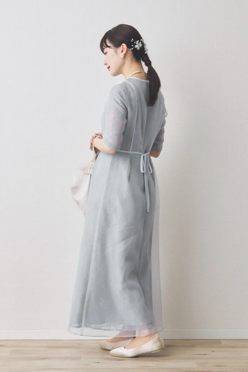 ブルーグレーのシアーレースパイピングドレス