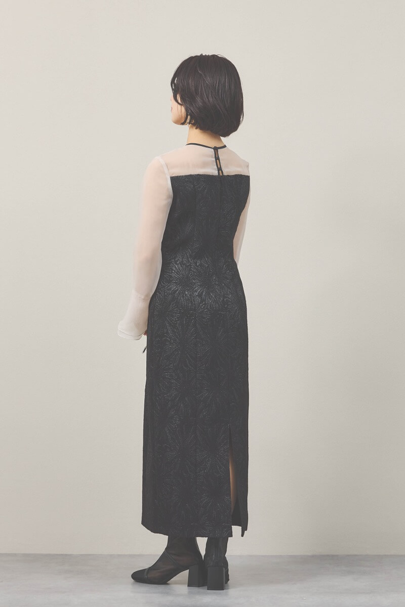 ブラックのフラワージャガードIラインドレス