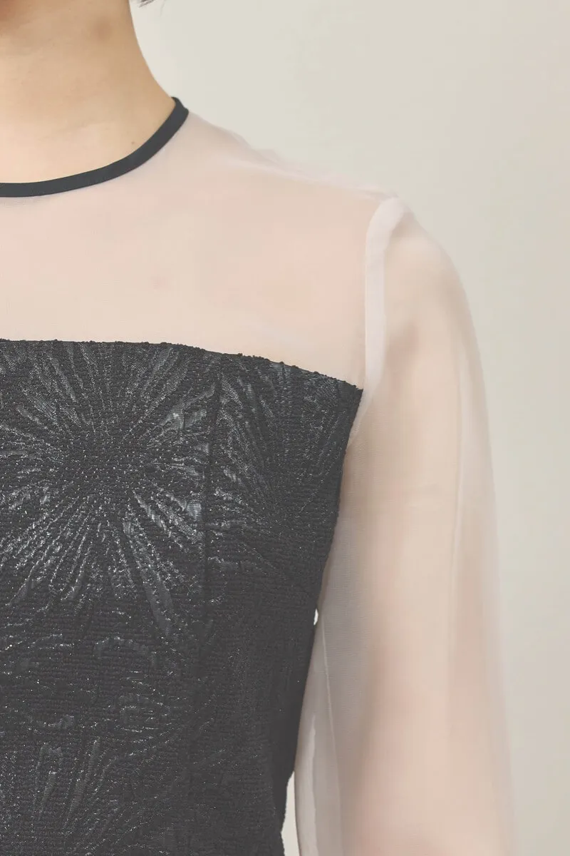 ブラックのフラワージャガードIラインドレス