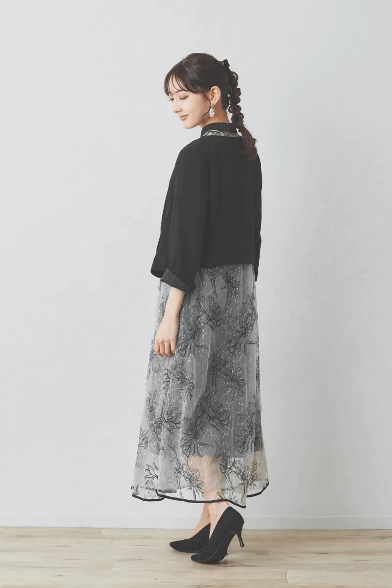 ブルーの配色フラワーレースパイピングドレス