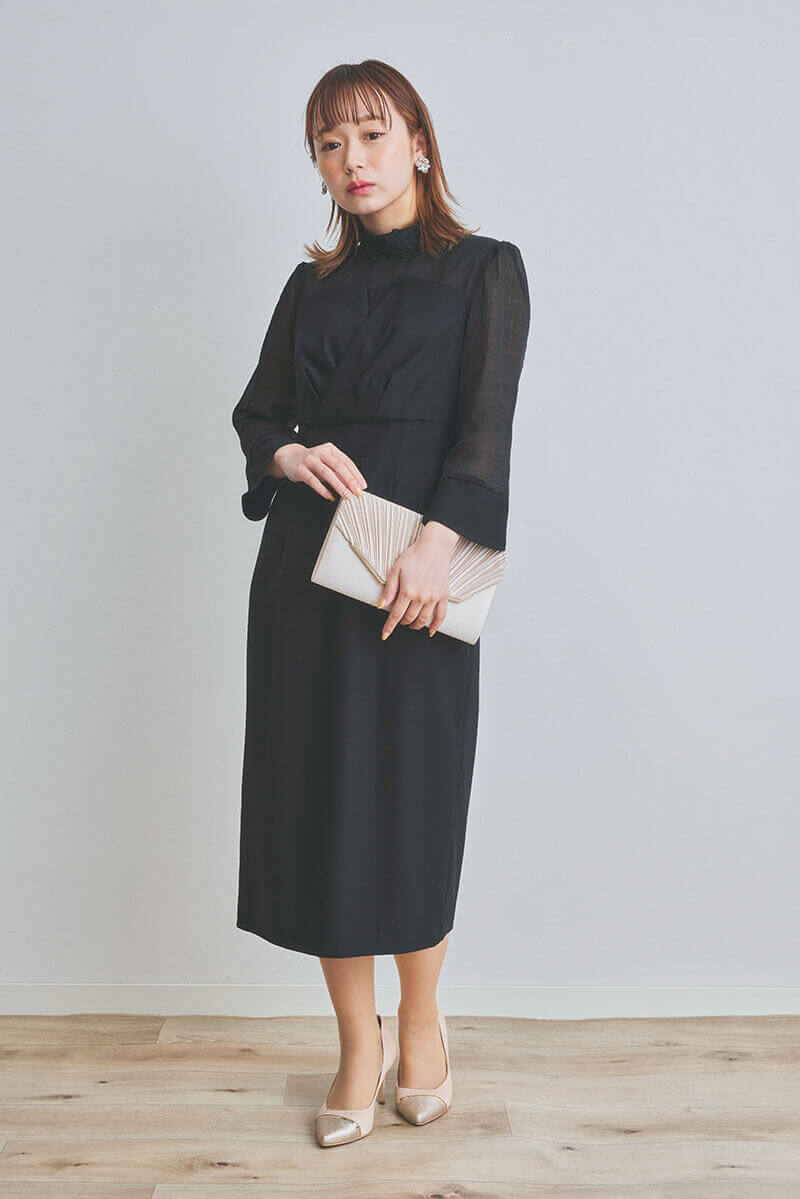 ブラックのビスチェデザインIラインドレス