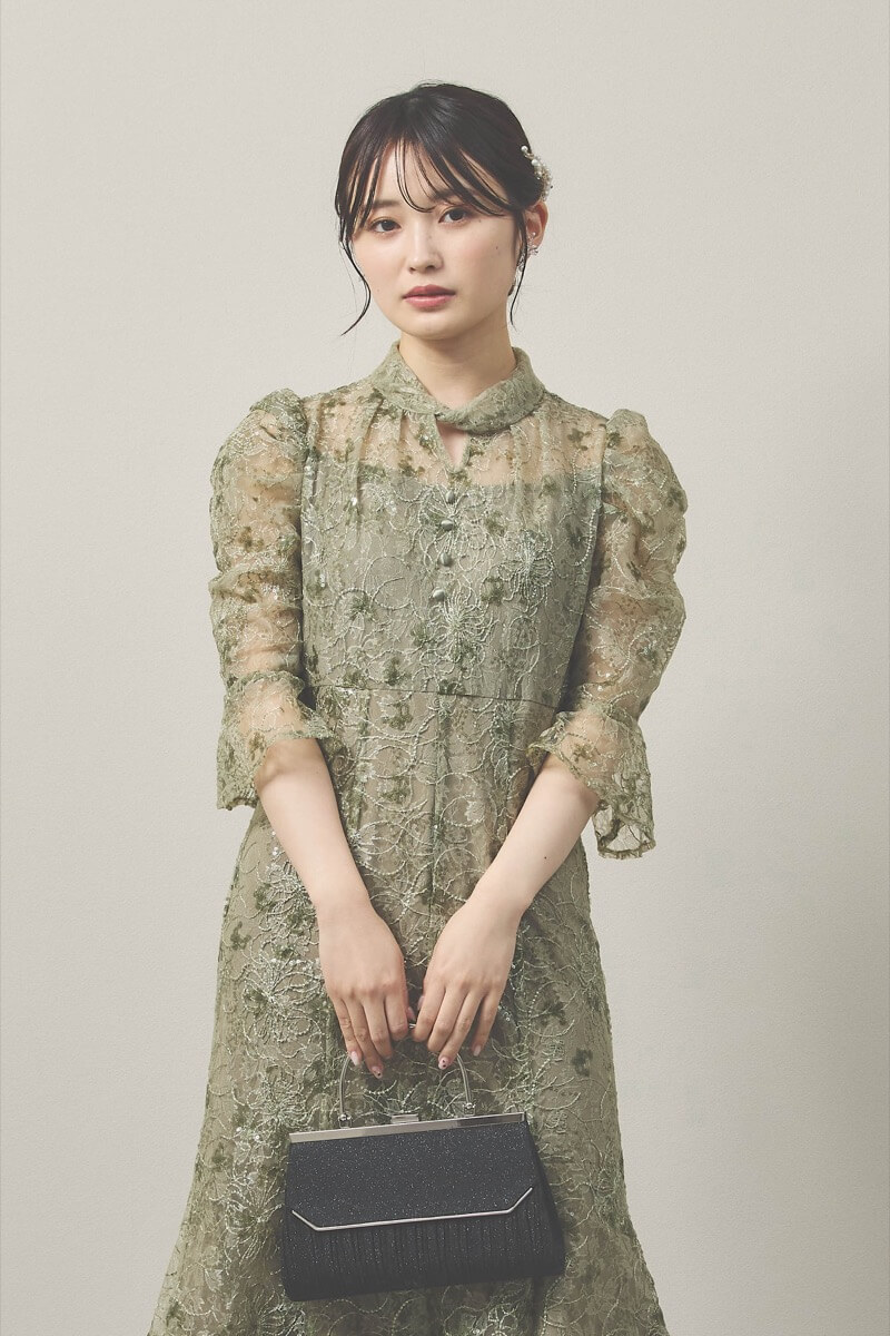 グリーンのスパンコールレースマーメイドドレス