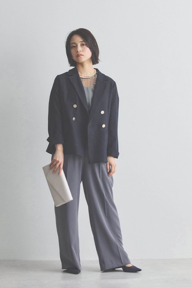 チャコールグレーのチュールドッキングコンビネゾン