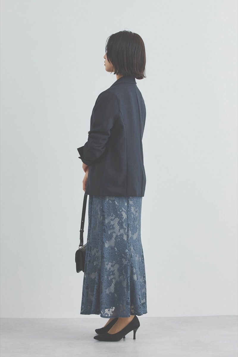 ブルーのフラワージャガードレースドレス