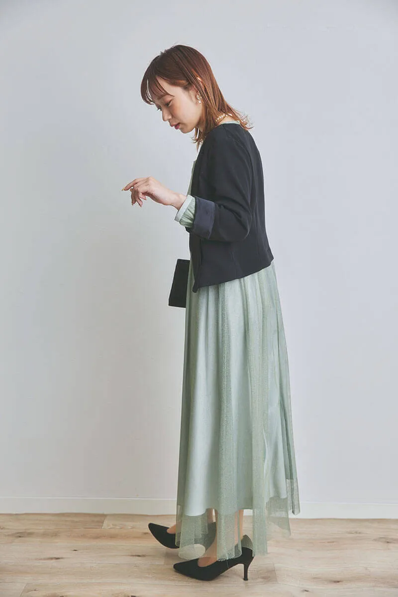 ライトグリーンのフロントフリルチュールドレス