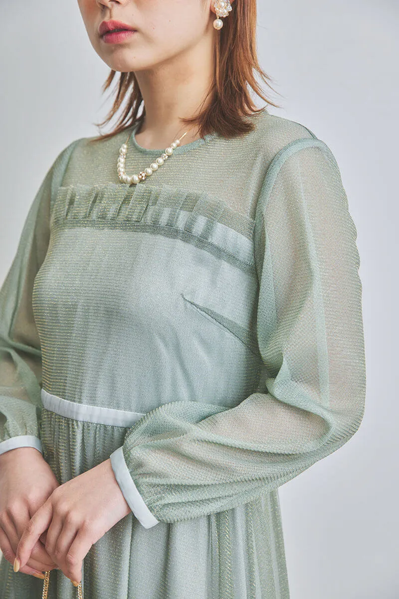 ライトグリーンのフロントフリルチュールドレス