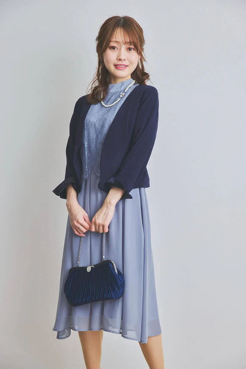 ブルーグレーのボトルネックフレアドレス