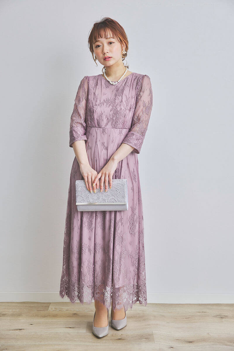 ピンクラベンダーのフローラルレースドレス