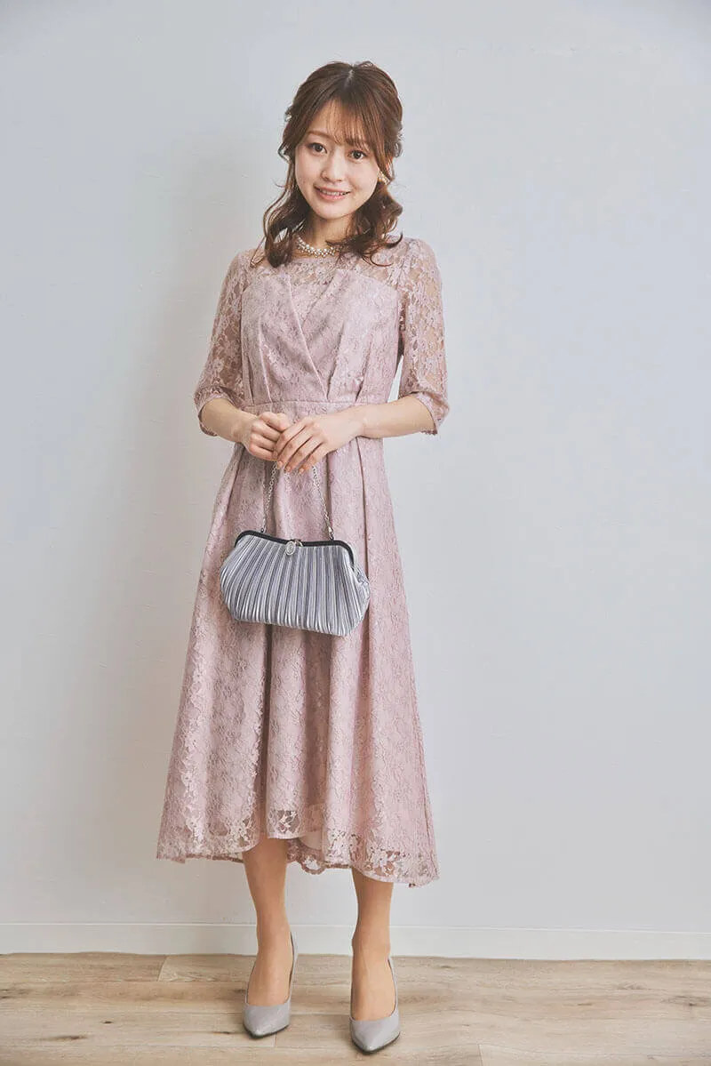 ピンクの総レースフィッシュテールドレス