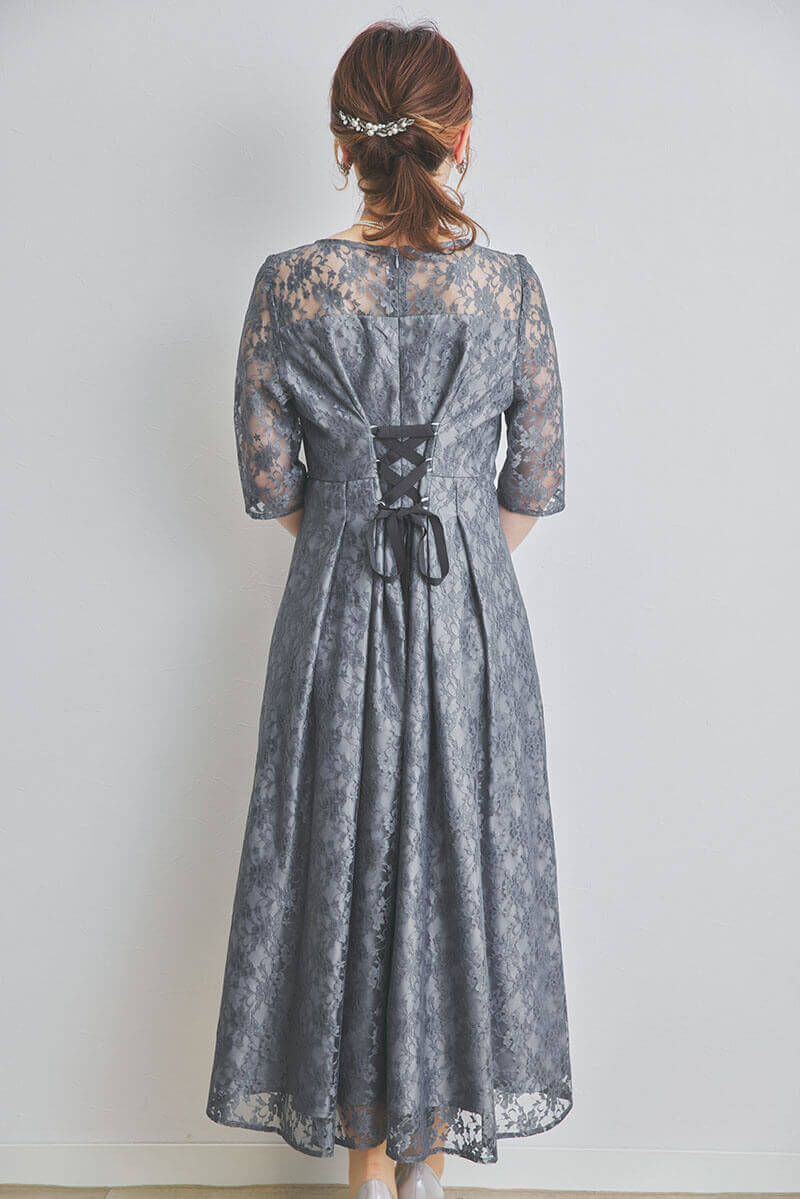 ブルーグレーの総レースフィッシュテールドレス
