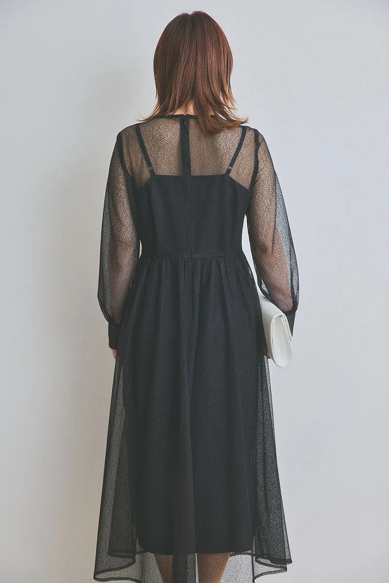 ブラックの幾何学チュールドレス