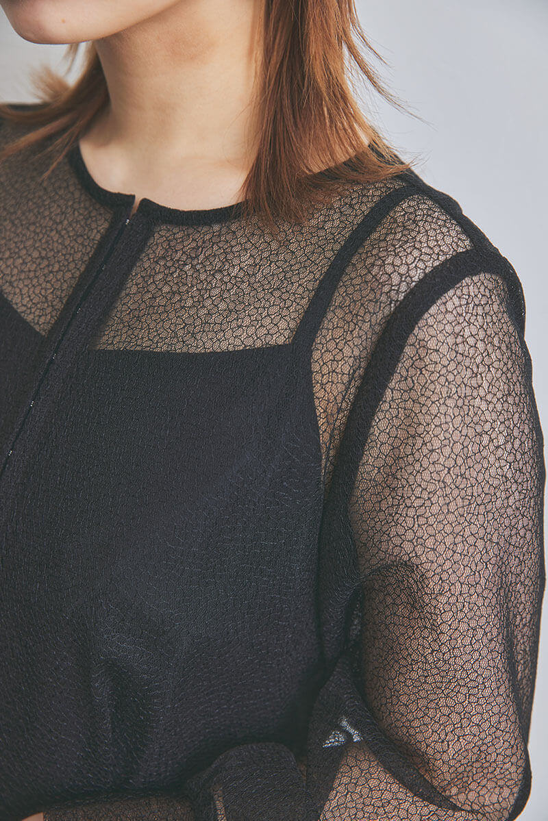 ブラックの幾何学チュールドレス