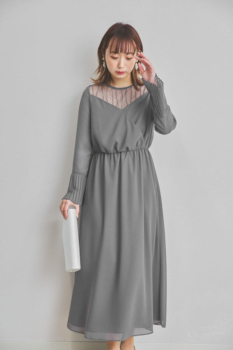 グレーのカシュクールシフォンドレス