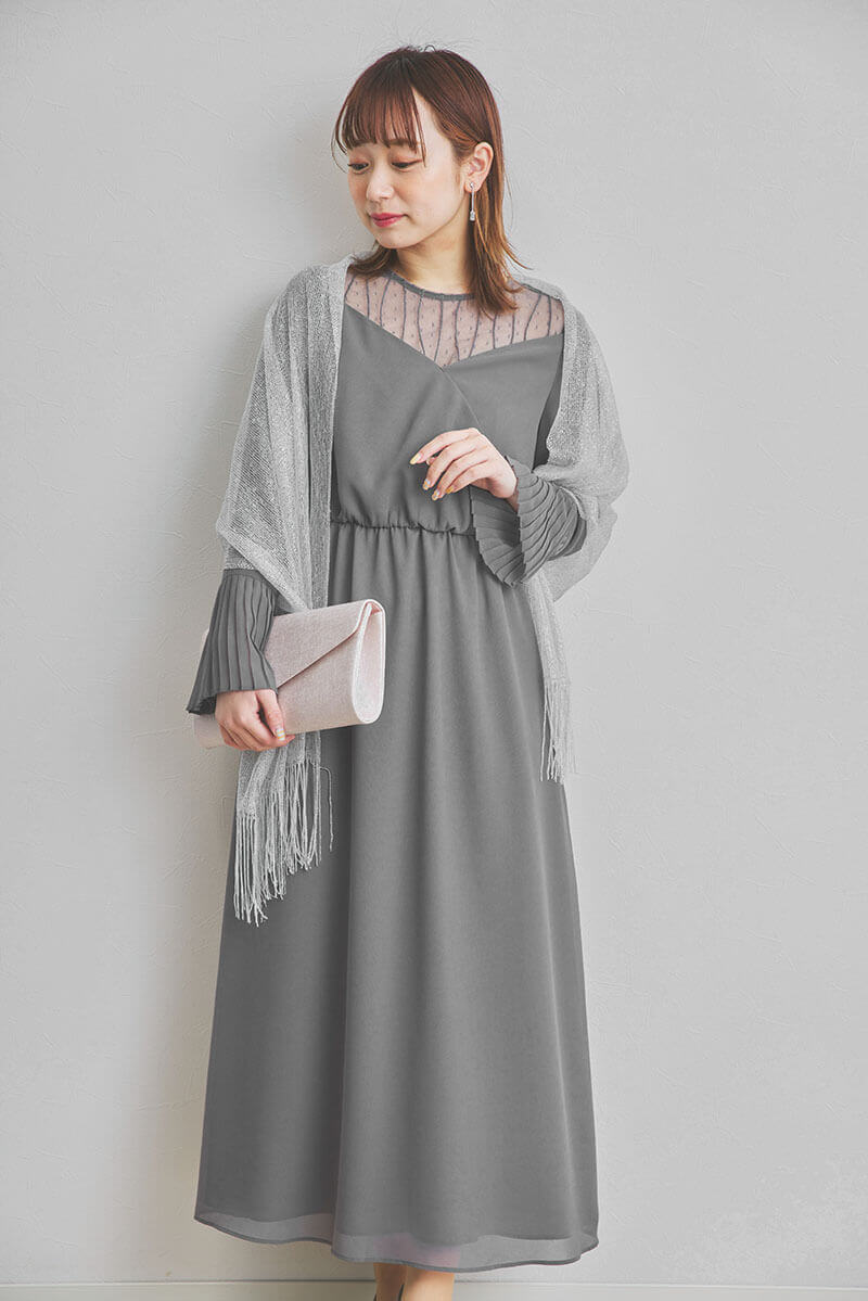 グレーのカシュクールシフォンドレス