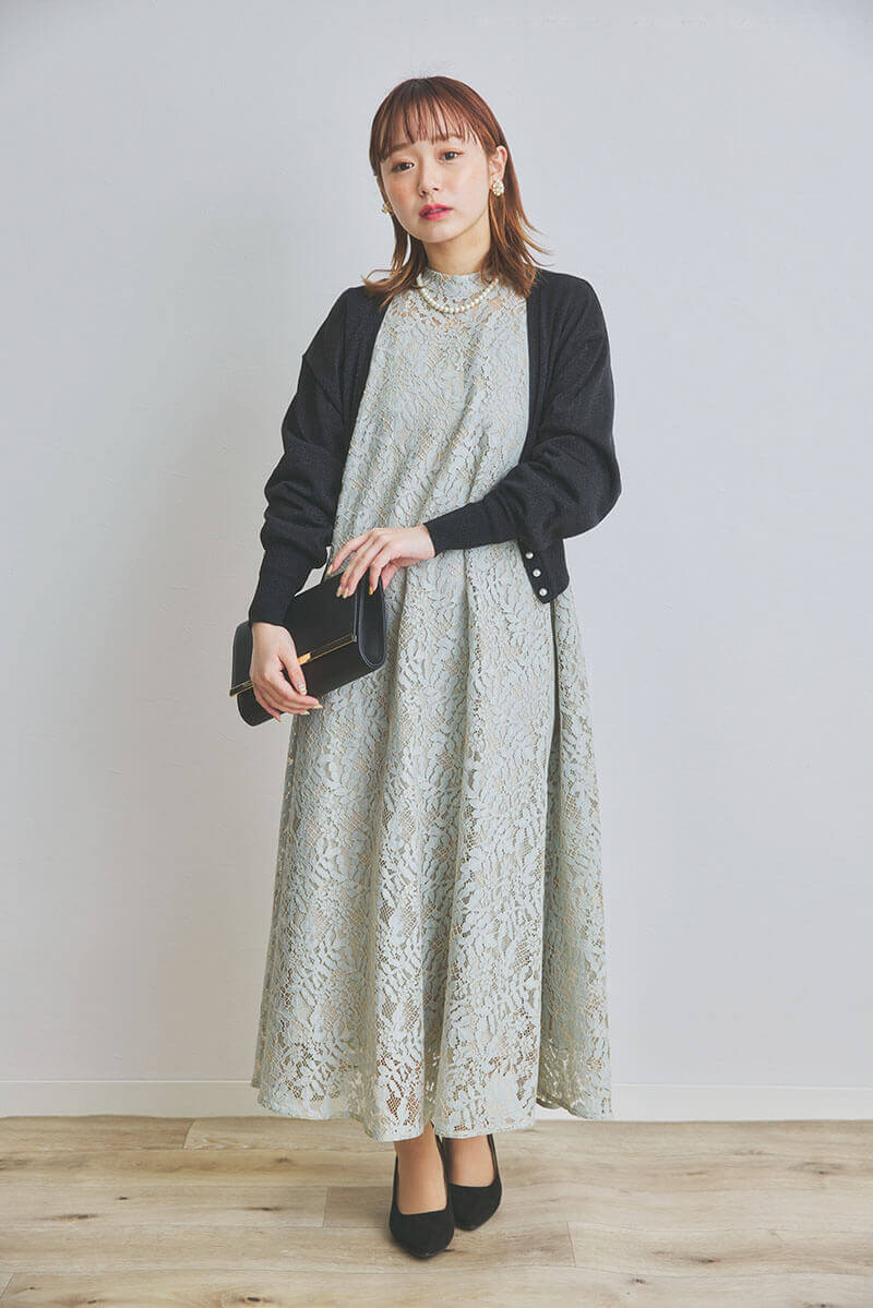ライトグリーンのオールレースAラインドレス