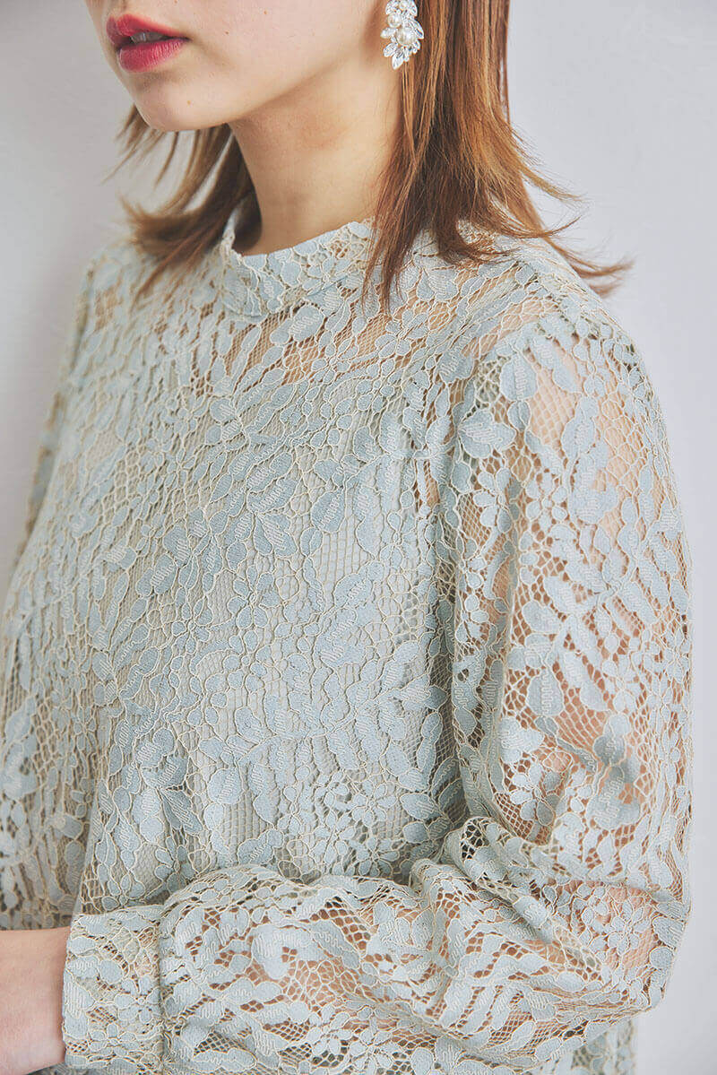 ライトグリーンのオールレースAラインドレス