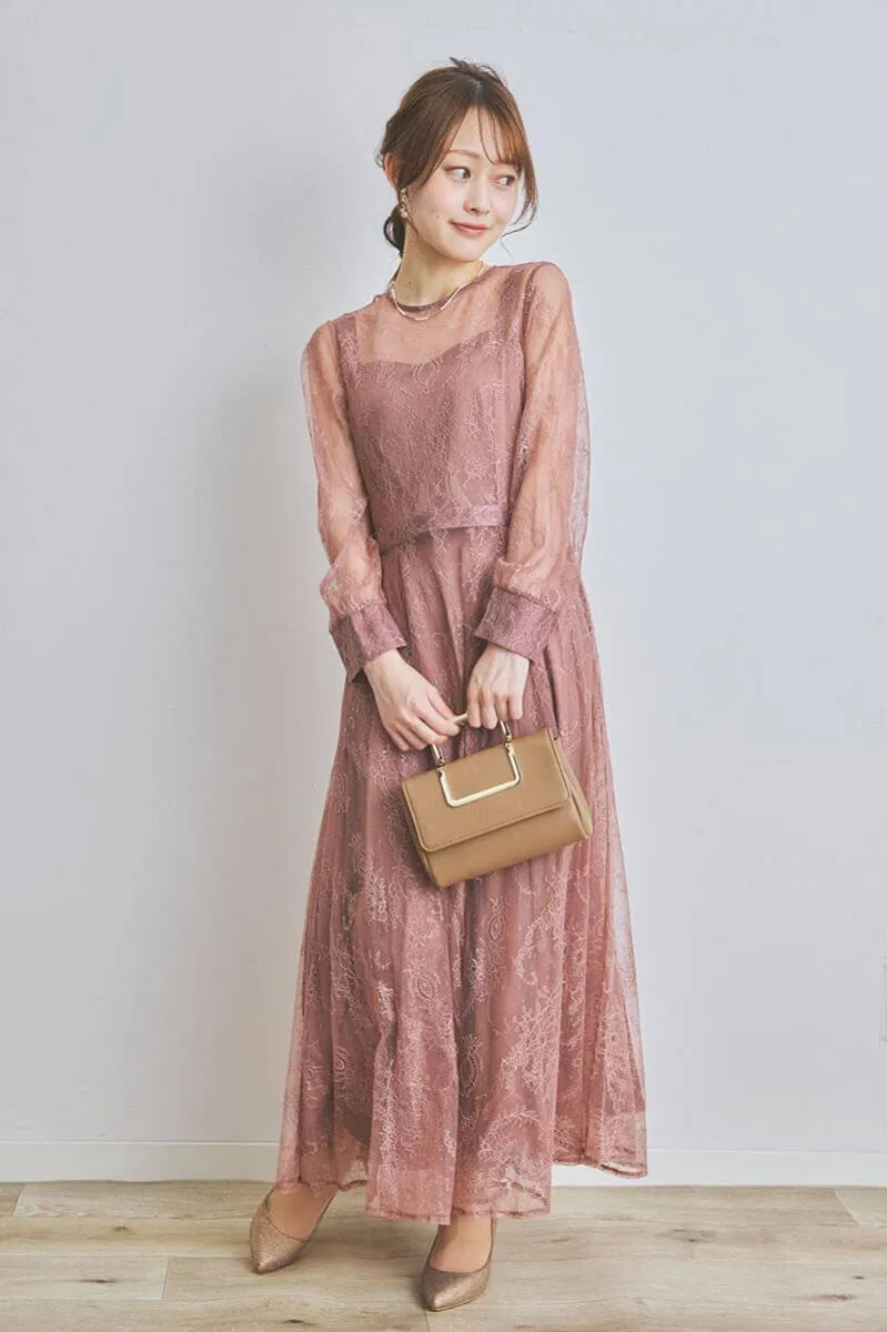 オールドローズのロングレースガウンドレス