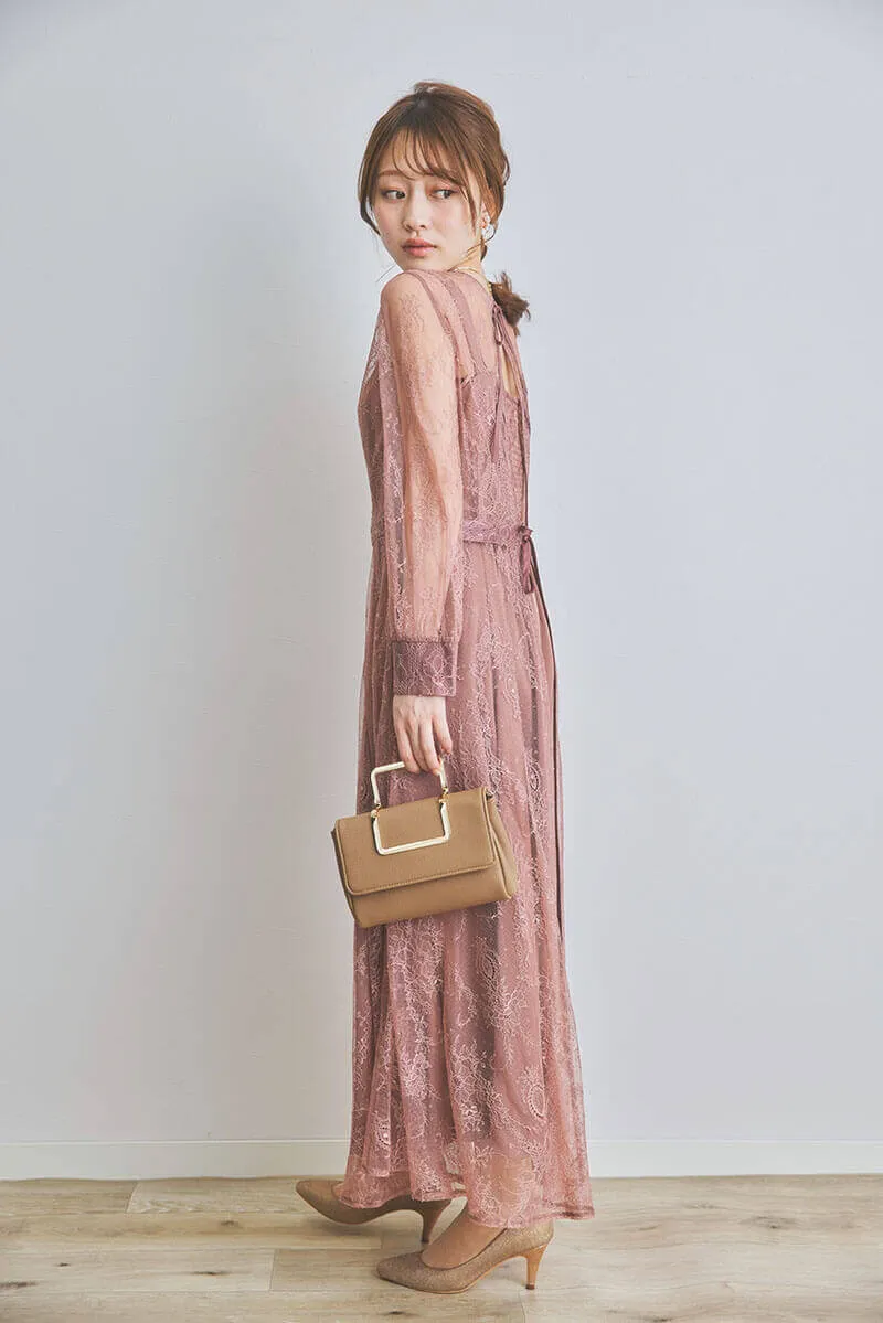 オールドローズのロングレースガウンドレス