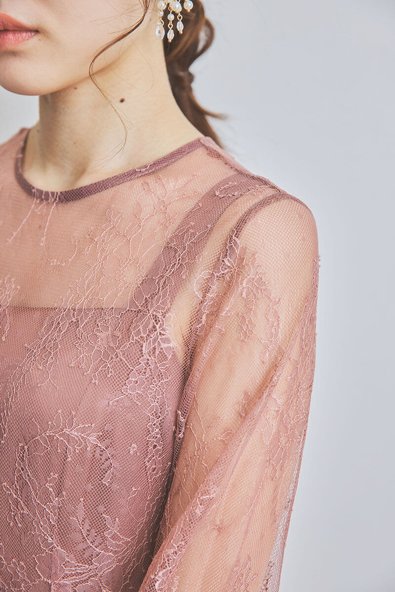 オールドローズのロングレースガウンドレス