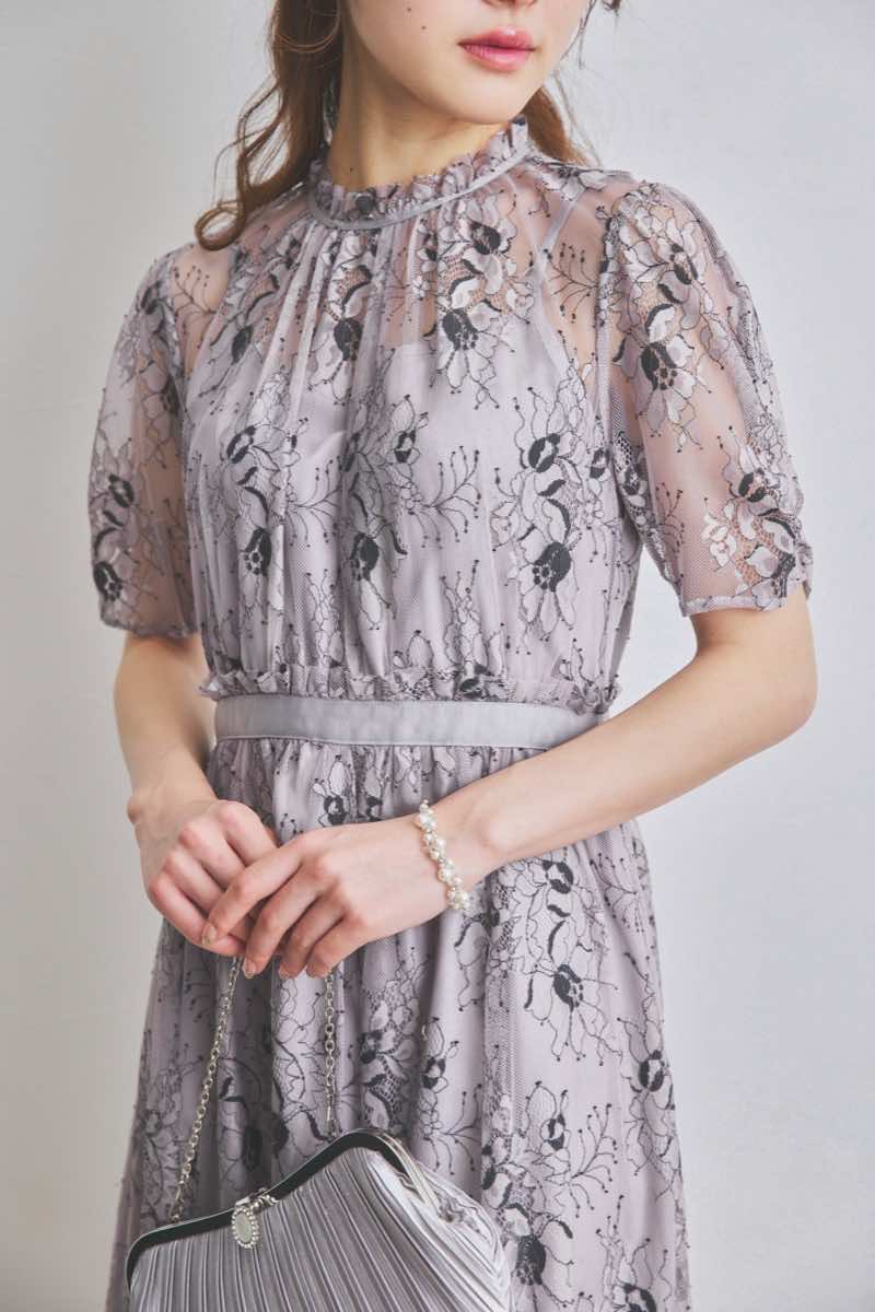 グレーパープルのバイカラーレースドレス