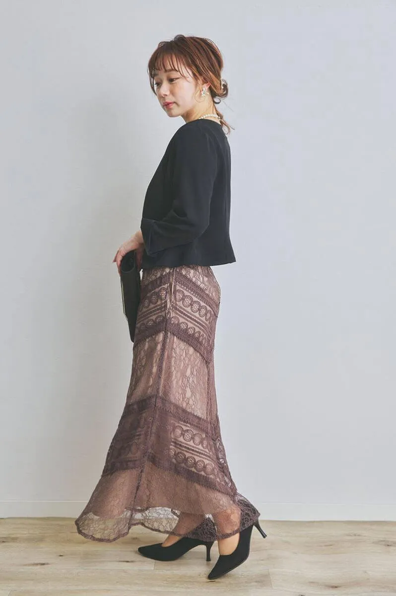 ブラウンのショルダーギャザーレースマキシドレス