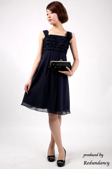 ネイビーのティアードフリルドレス