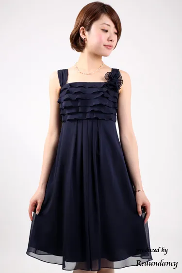 ネイビーのティアードフリルドレス