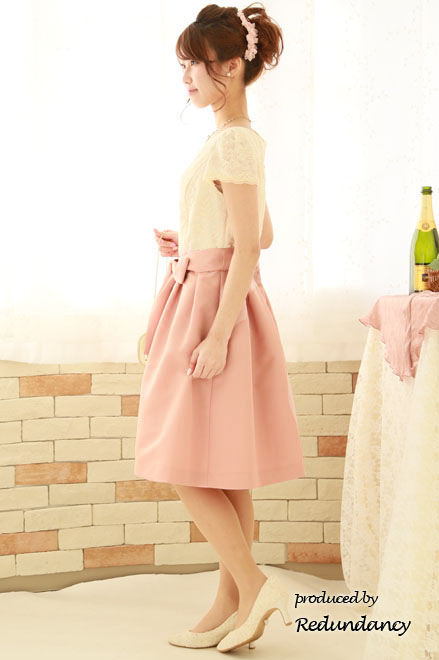 ピンク×ベージュのウエスト切替プリンセスドレス