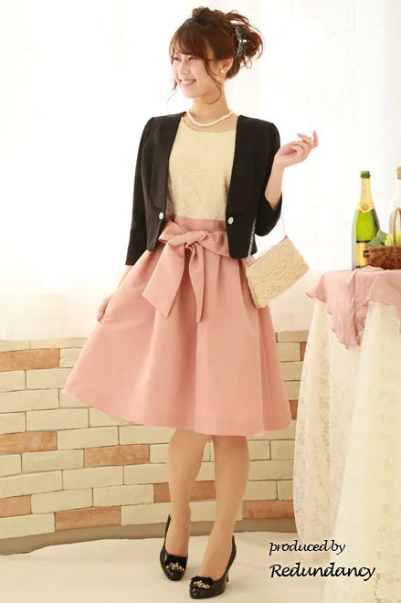 ピンク×ベージュのウエスト切替プリンセスドレス