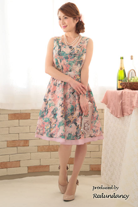 ピンクの油彩風花柄ドレスミディ丈ドレス