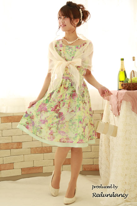 グリーンの油彩風花柄ドレスミディ丈ドレス