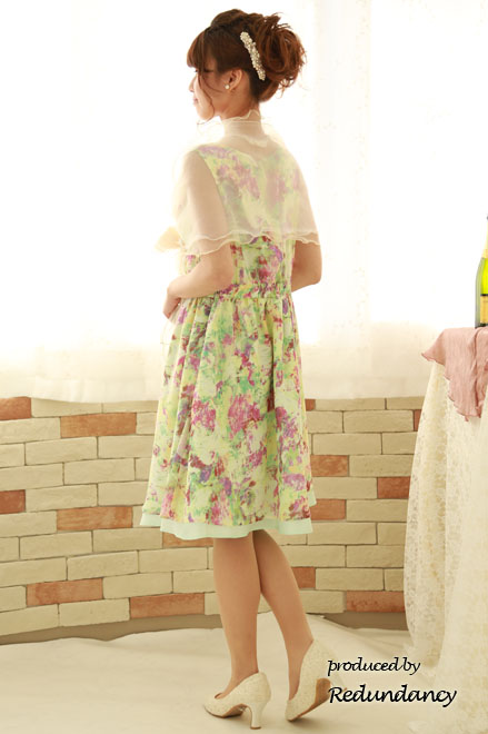 グリーンの油彩風花柄ドレスミディ丈ドレス