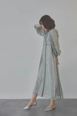 サックスのパイピングレースエプロンドレス　M〜L/kaene