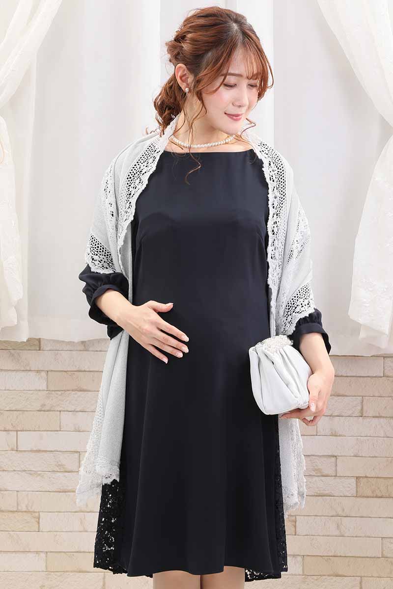 ネイビーのベルト付きバックレースドレス