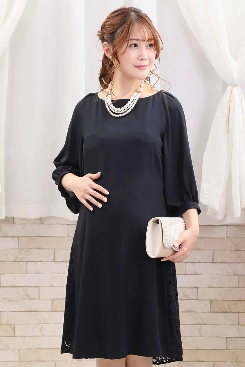 ネイビーのベルト付きバックレースドレス