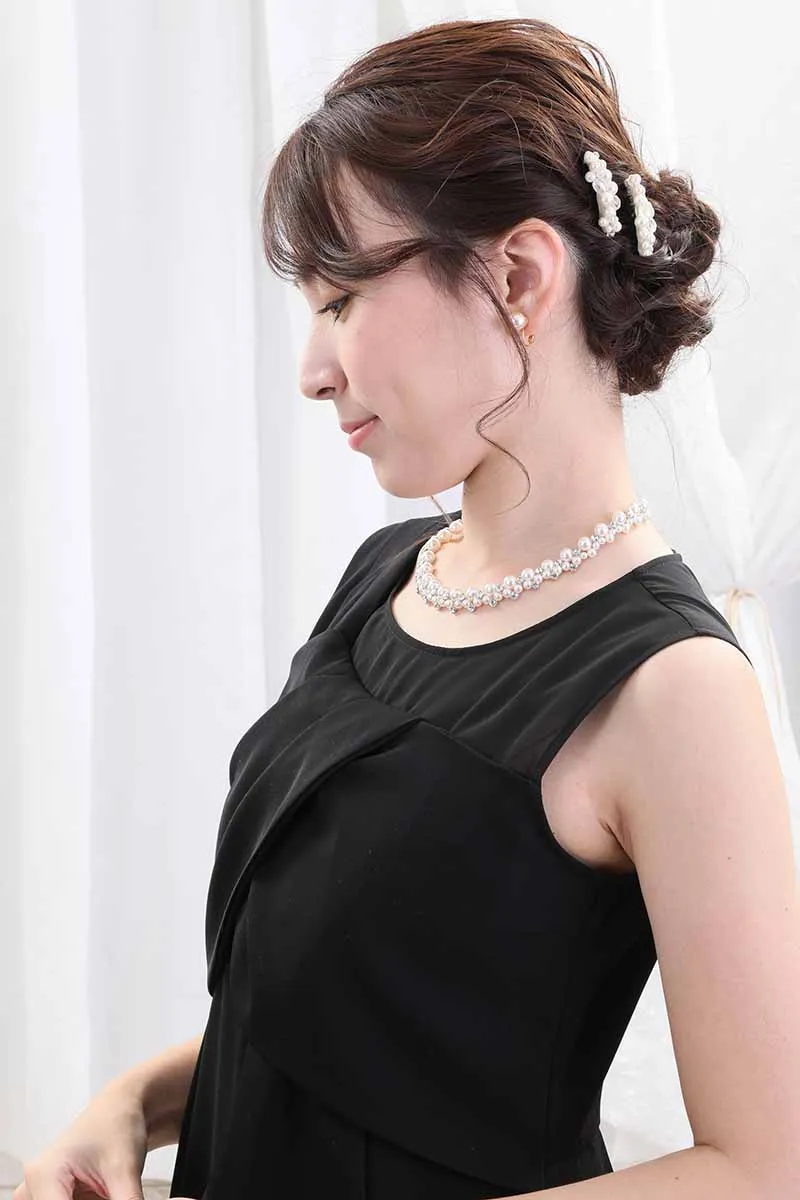 ブラックのリボンモチーフパンツドレス