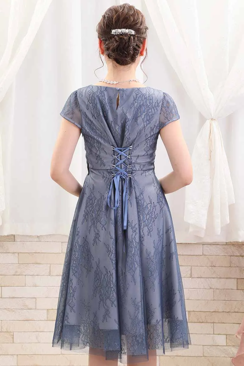 ブルーのパフスリーブ花柄レースドレス