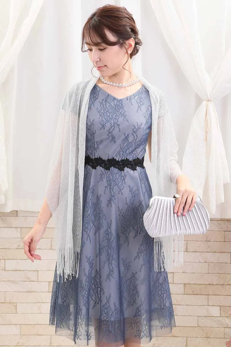 ブルーのパフスリーブ花柄レースドレス