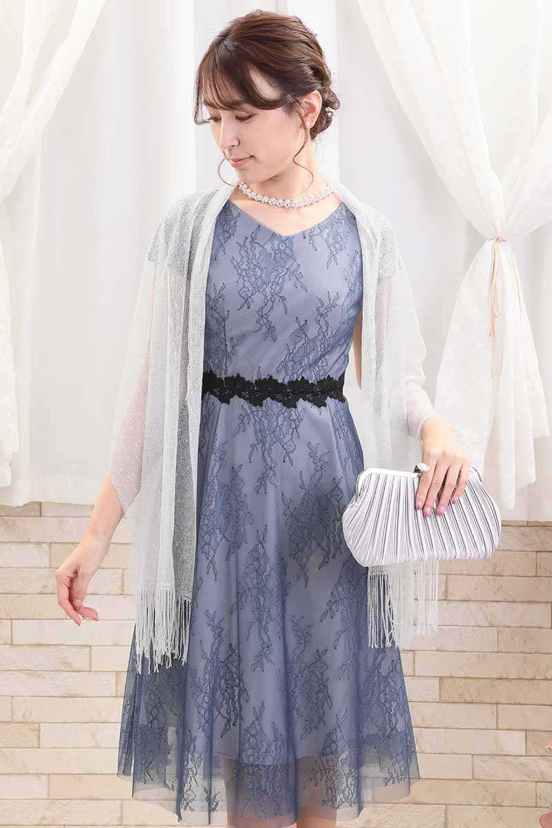 ブルーのパフスリーブ花柄レースドレス