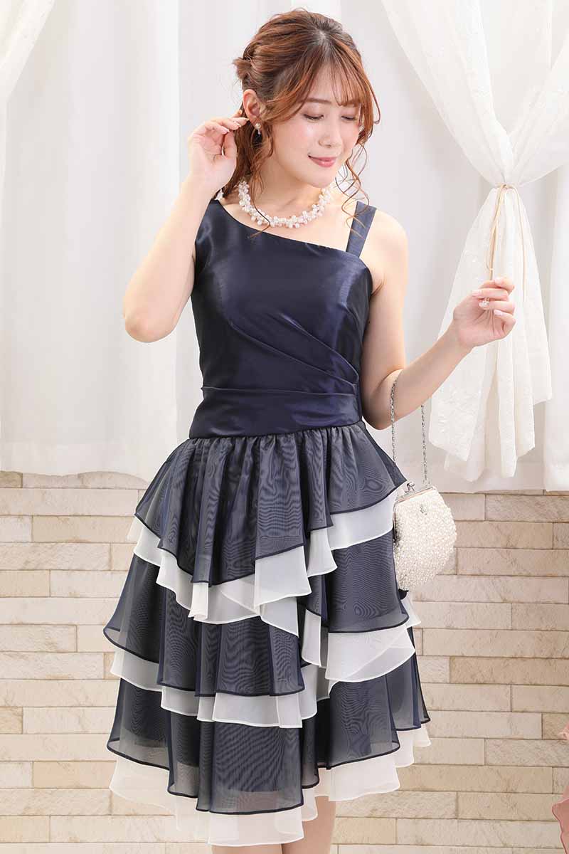 ネイビー×ホワイトのグラディーションドレス