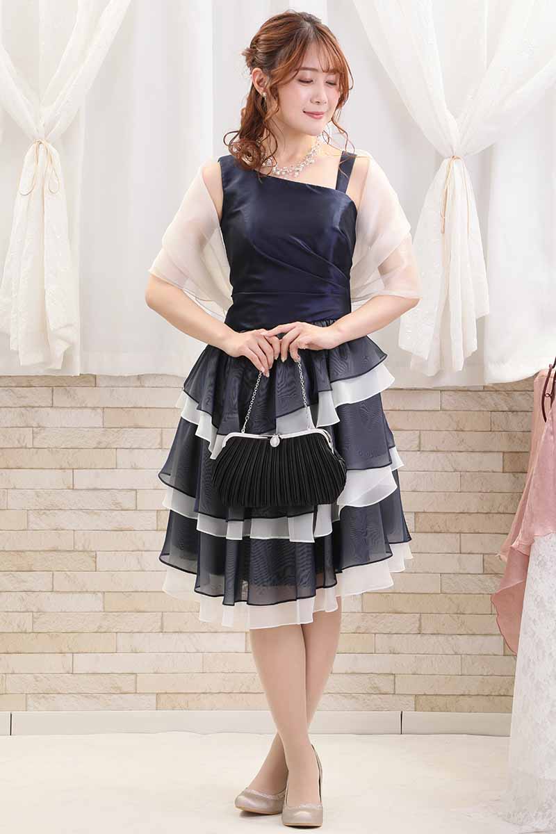 ネイビー×ホワイトのグラディーションドレス