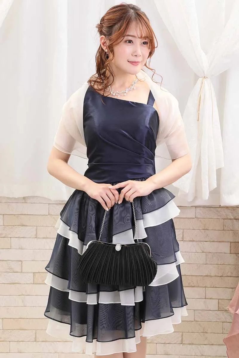 ネイビー×ホワイトのグラディーションドレス