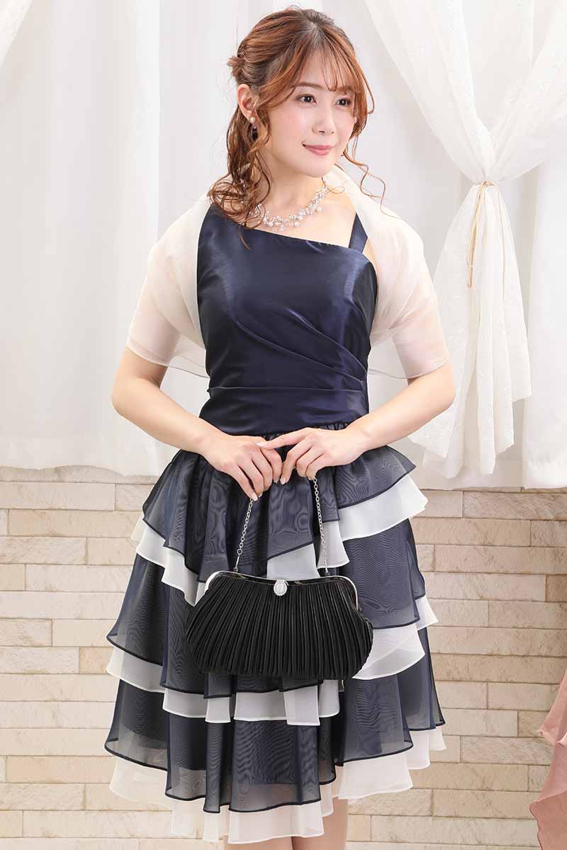 ネイビー×ホワイトのグラディーションドレス