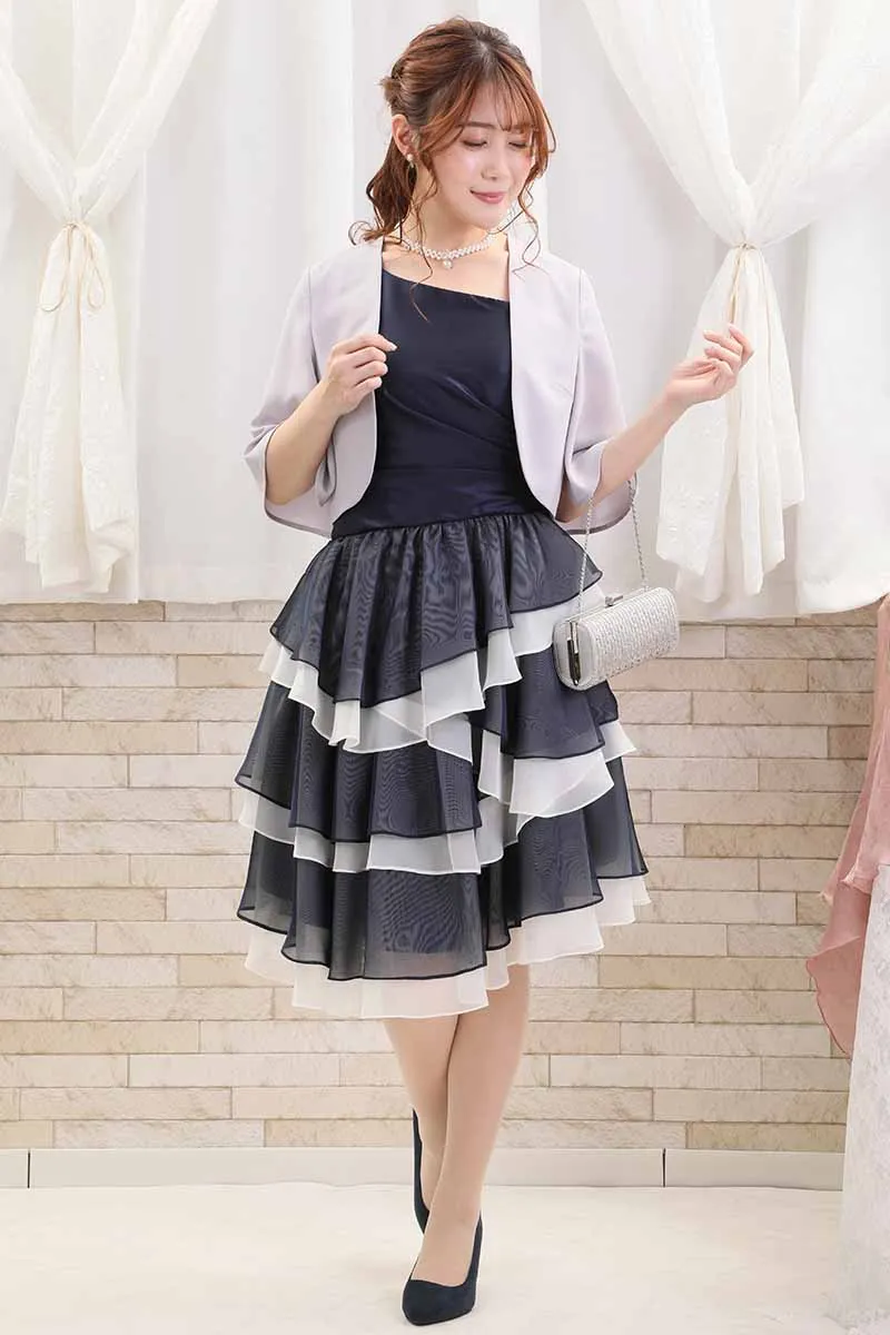 ネイビー×ホワイトのグラディーションドレス