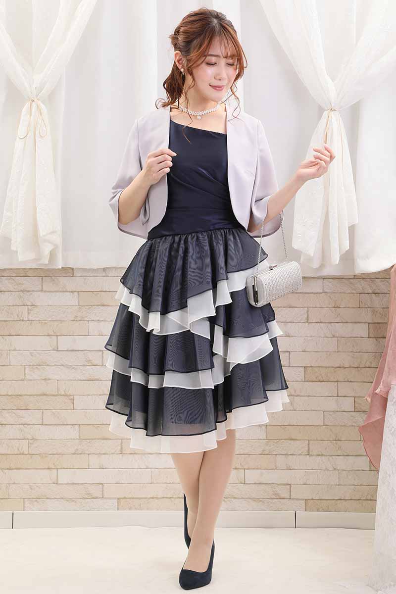 ネイビー×ホワイトのグラディーションドレス