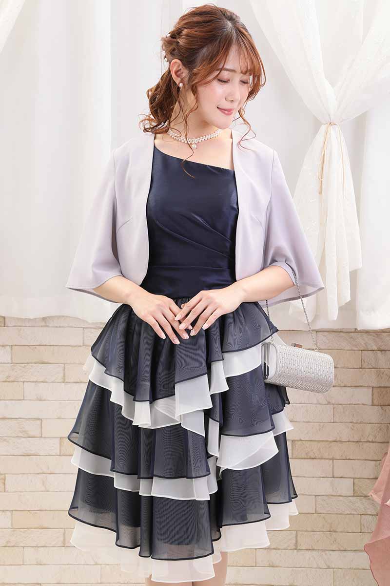 ネイビー×ホワイトのグラディーションドレス